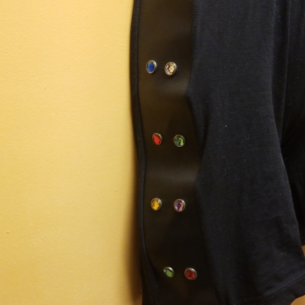 Rhinestone Shorts - Picture 4 of 7